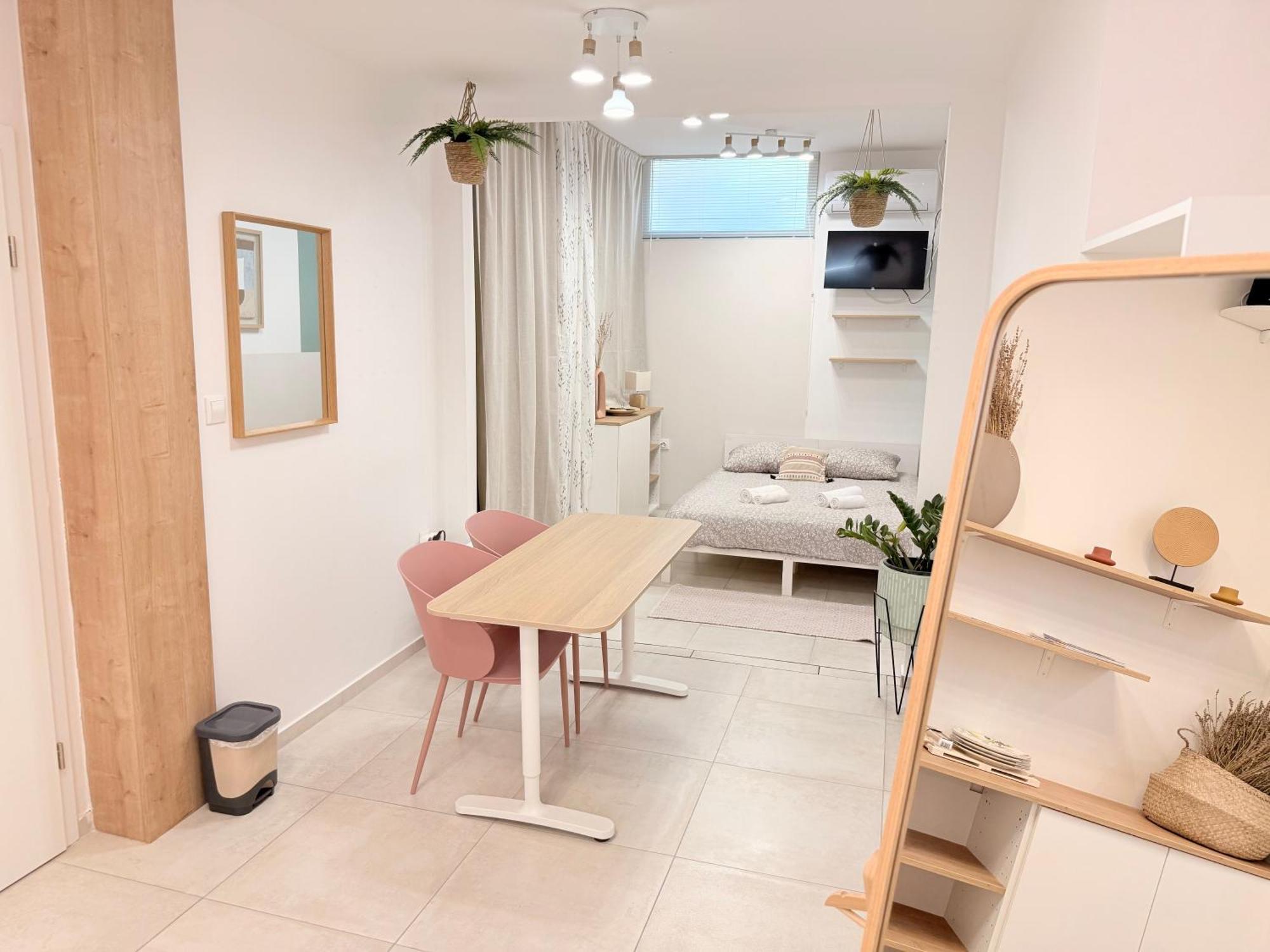 Luna Serene - Gym Apartman